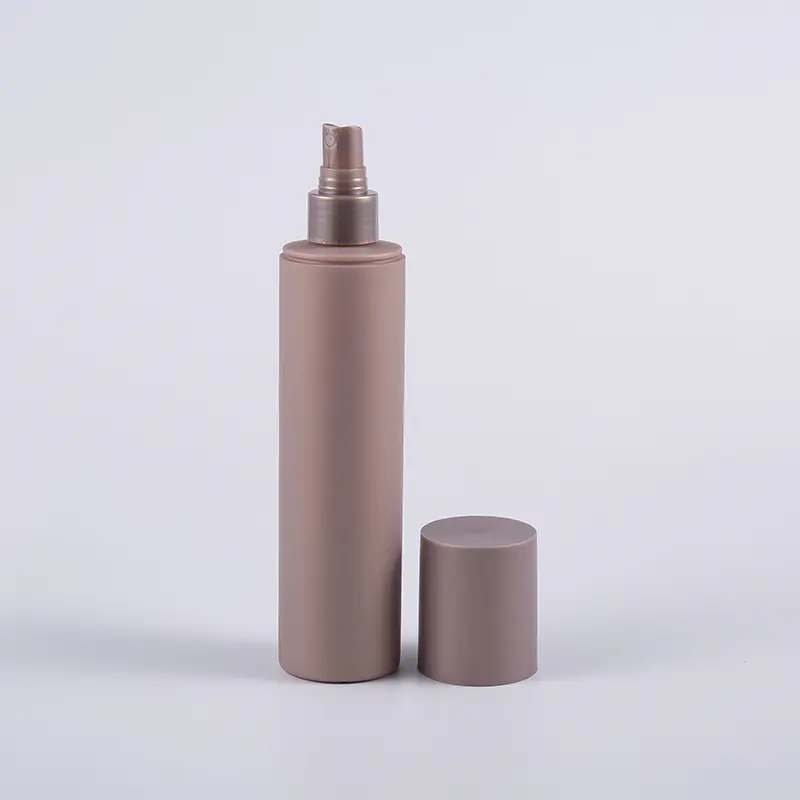 Mehrfarbige Soft-Touch-Reinigungsflasche in runder Form, 250 ml, mit Kunststoffpumpe Mehrfarbige Soft-Touch-Reinigungsflasche in runder Form, 250 ml, mit Kunststoffpumpe