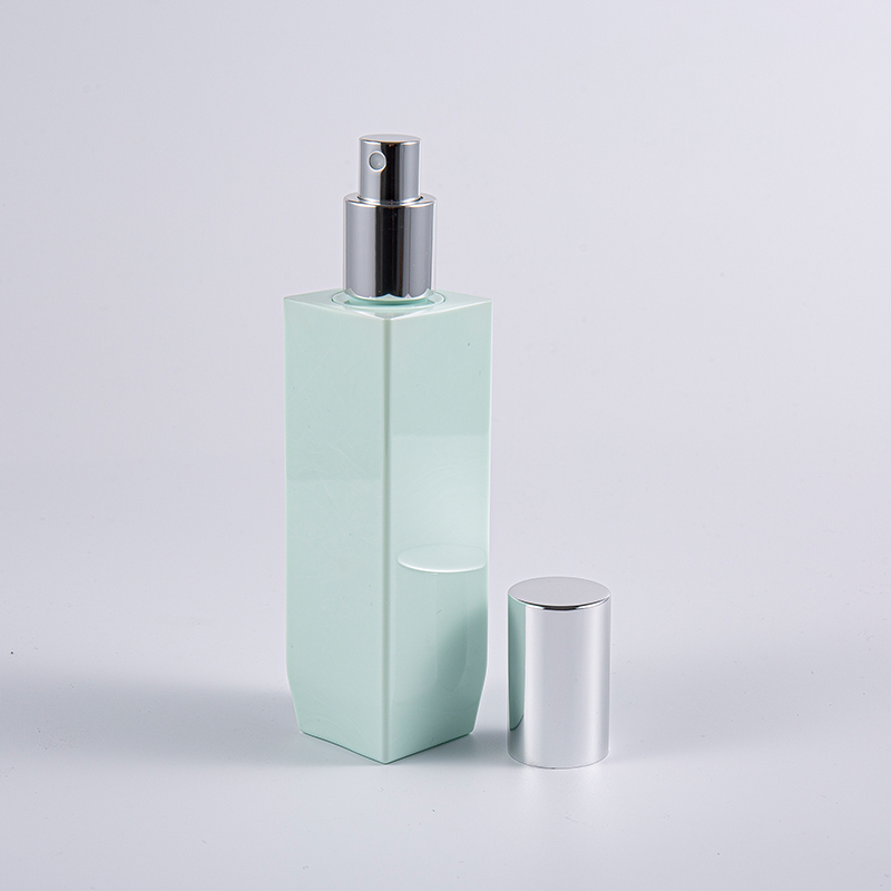 Mehrere Farboptionen, quadratische 120-ml-PETG-Lotionsflasche mit dicker Wand und Aluminium-Pumpverschluss 